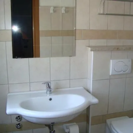 Fausta Hotell 3*